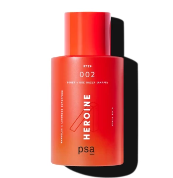 PSA HEROINE: Mandelic & Licorice Superfood Glow Toner